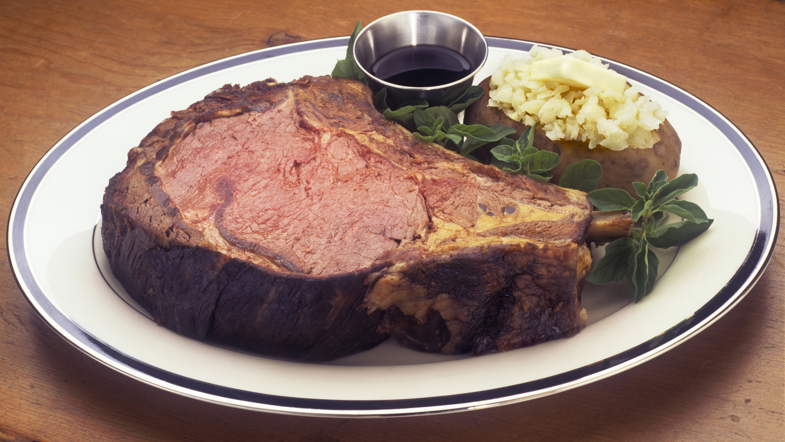 The Steakhouse Serving Prime Rib So Tender It Barely Needs A Knife, According To Customers - Tasting Table