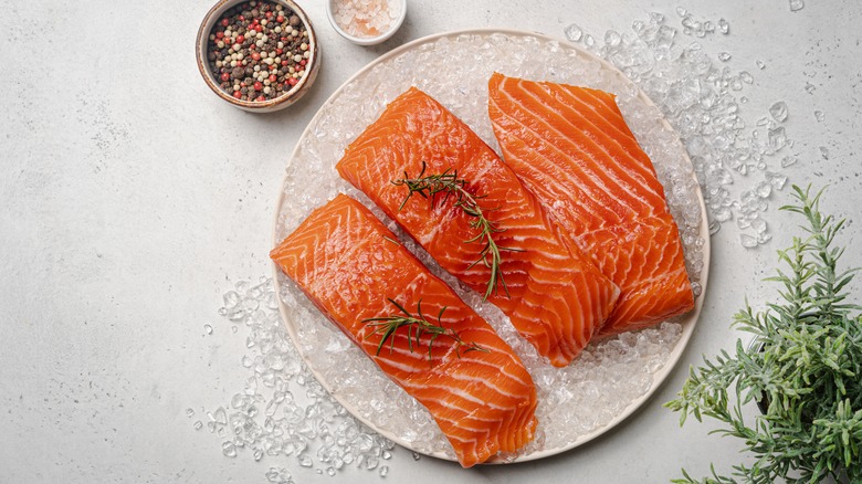 raw salmon filets 