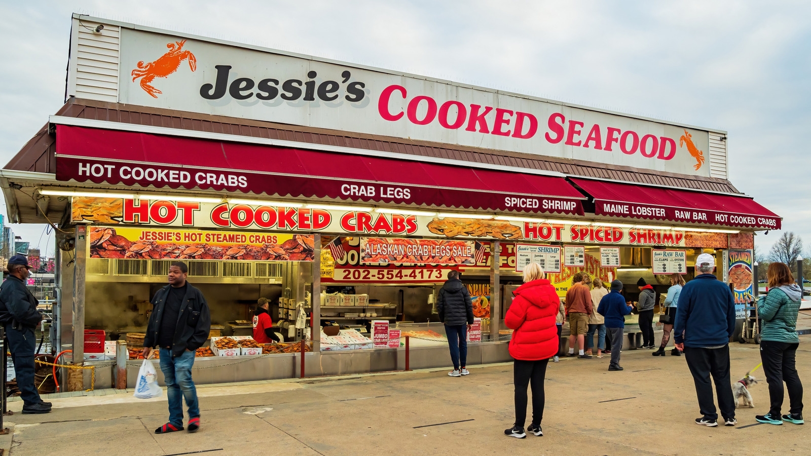 The Story Behind The Oldest Fish Market In The US - Tasting Table