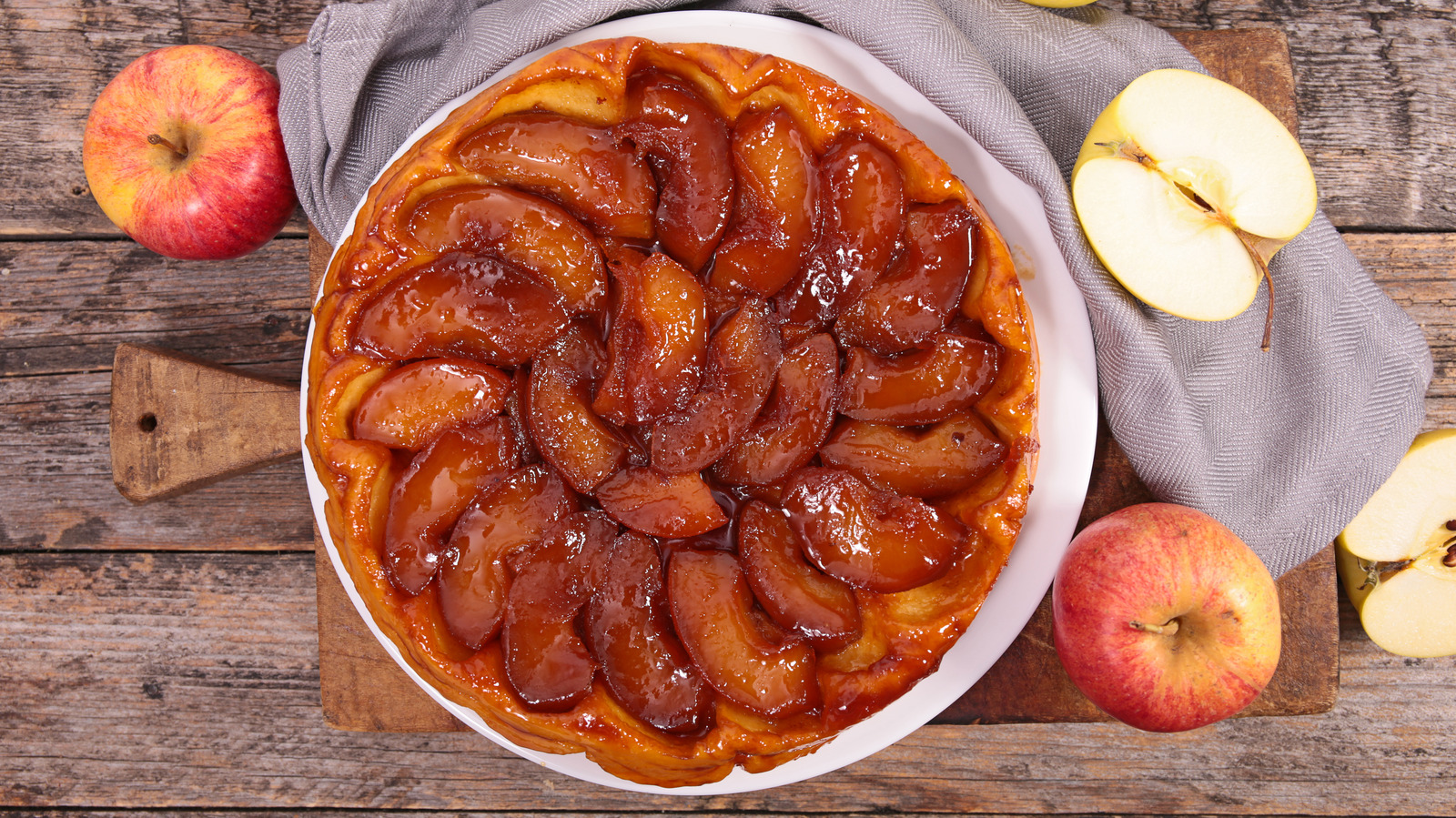 Upside-down Apple Tart (Tarte Tatin)