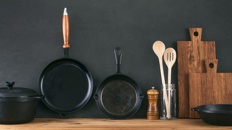 Various cast iron cookwares and utensils