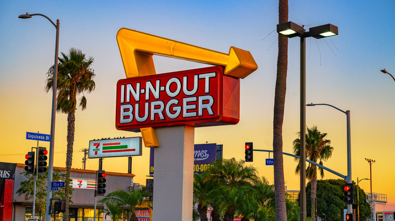 An In-N-Out sign