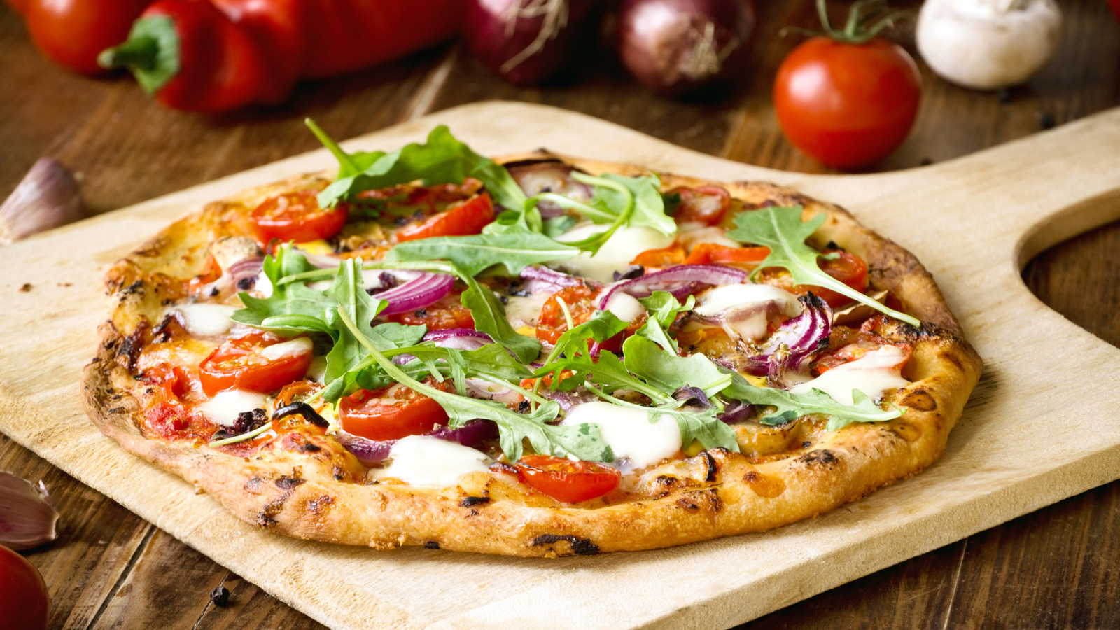 The Trader Joe's Frozen Pizza That Uses High-Quality Ingredients From Crust To Toppings