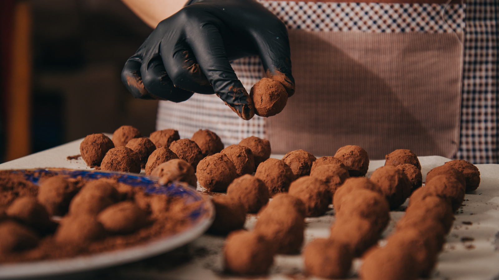 The Type Of Chocolate You Should Use For Truffles