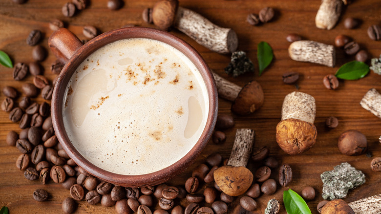 Mushroom coffee latte