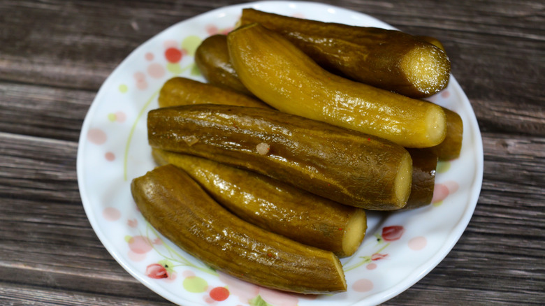 plate of pickles