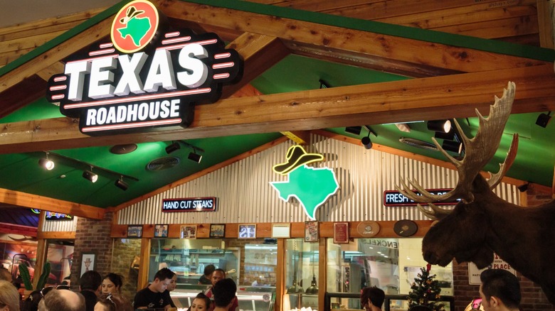 interior of Texas Roadhouse