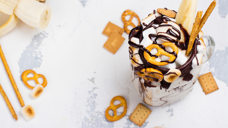 Pretzels and ice cream with a banana on the side