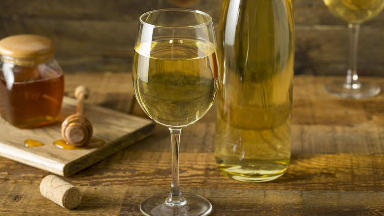 Honey White Wine