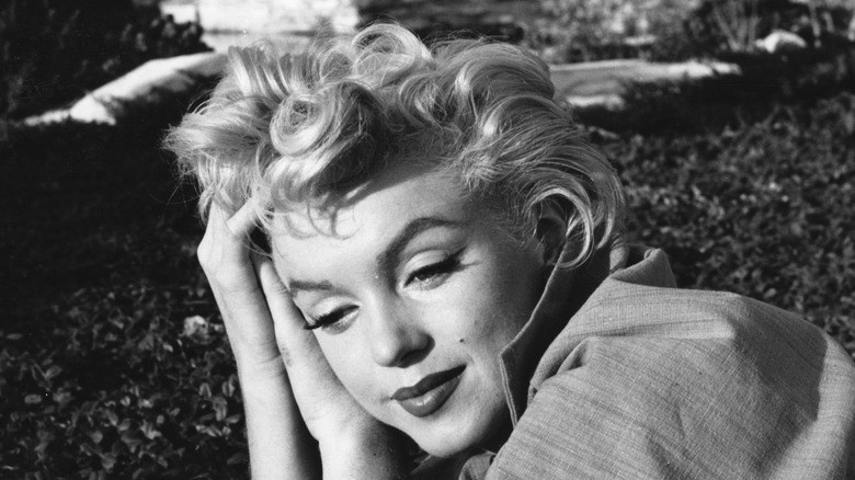 Marilyn Monroe outside in 1954