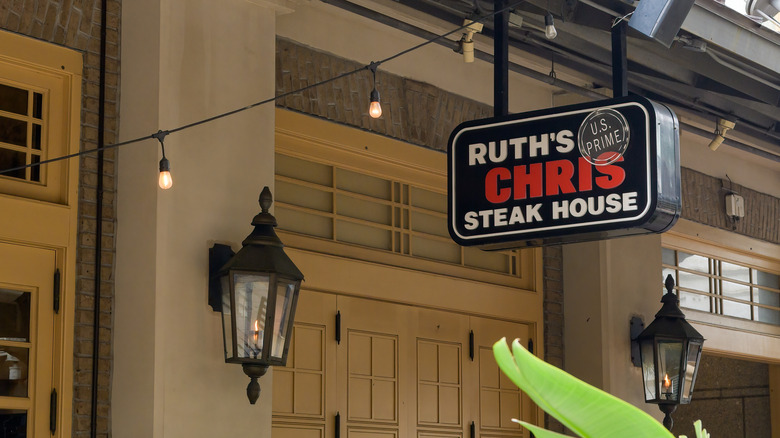 Exterior of Ruth's Chris Steak House