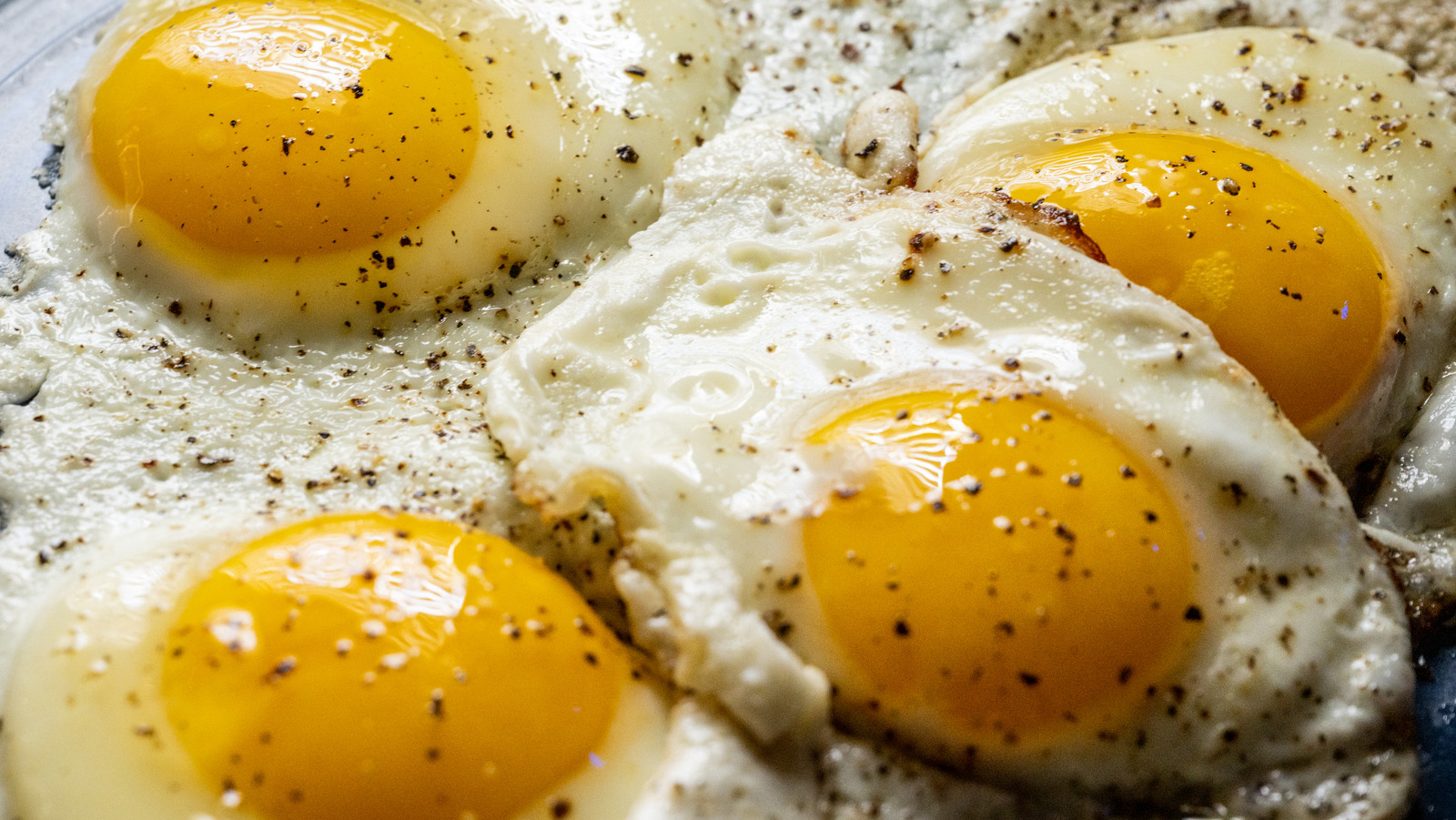 Irregular Egg Pan
