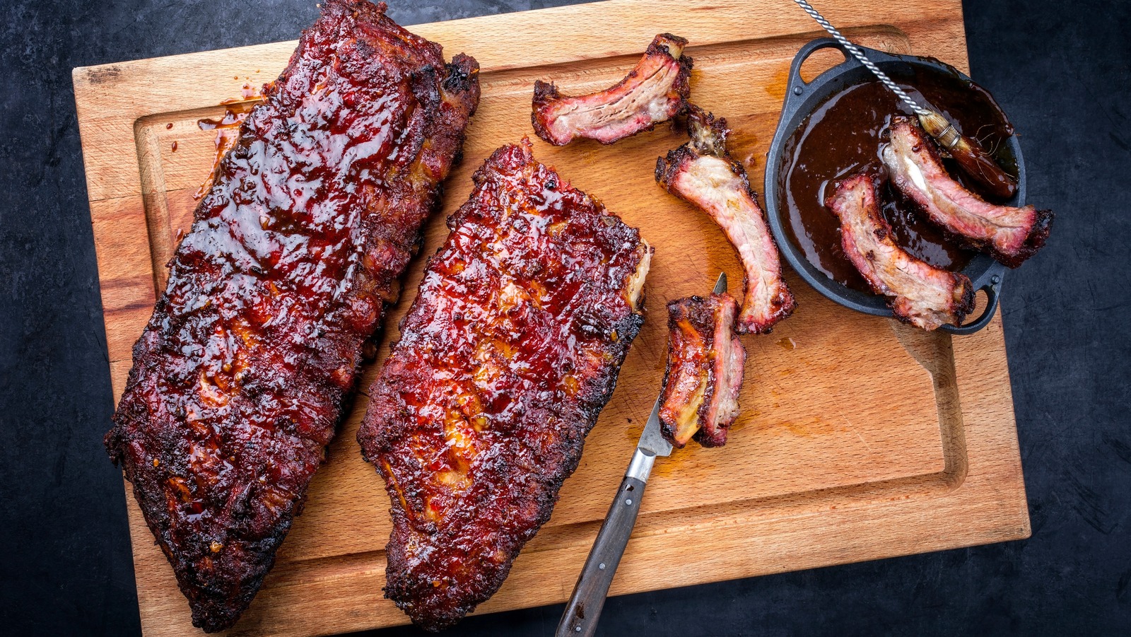 The Vinegar Trick To Help Moisten Dry Pork Ribs