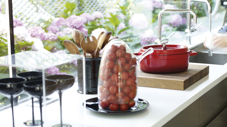 artful modern kitchen detail