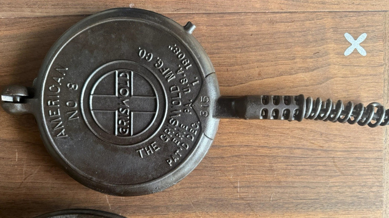 Griswold cast iron pan