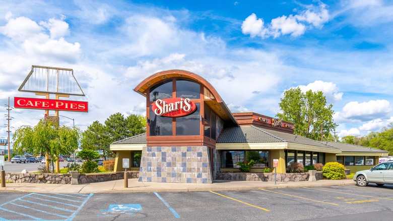Shari's Restaurant