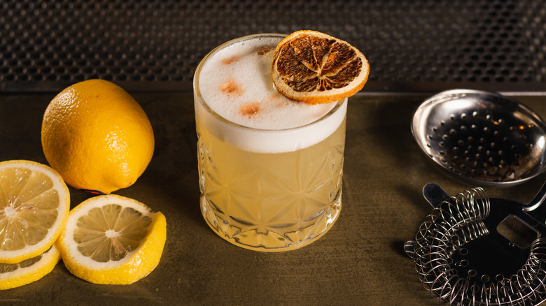 whiskey sour glass with garnishing