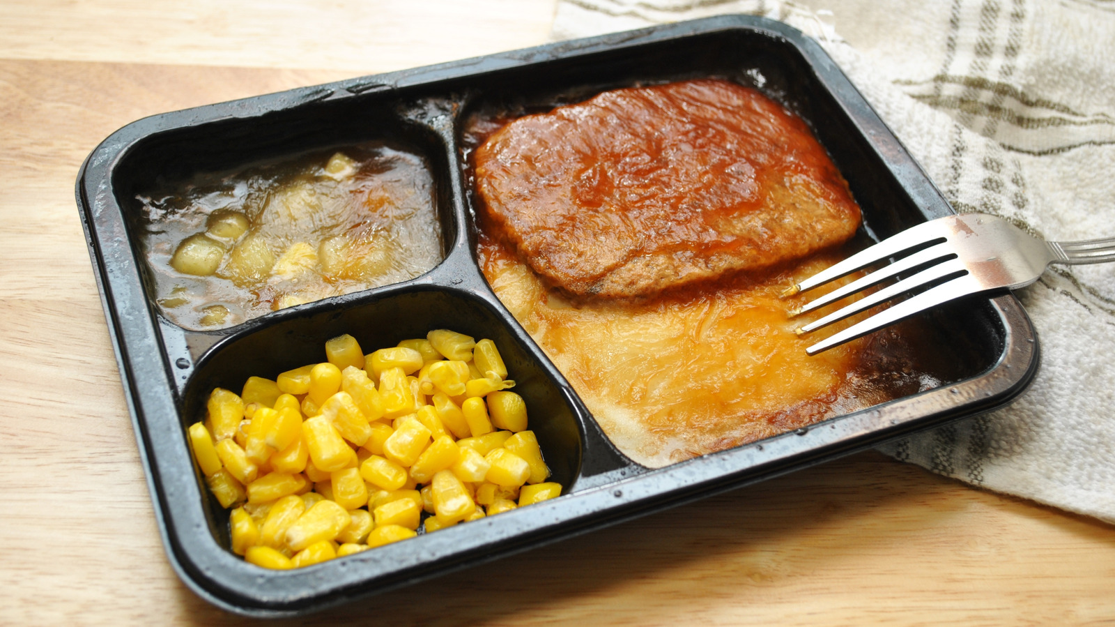 The Worst Frozen Steak Dinner In Stores Simply Tastes Way Too Bland - Tasting Table