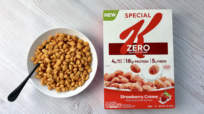bowl of Special K Zero K Zero Strawberry Crème next to its box