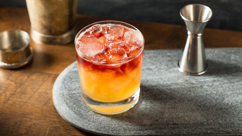 new york sour cocktail