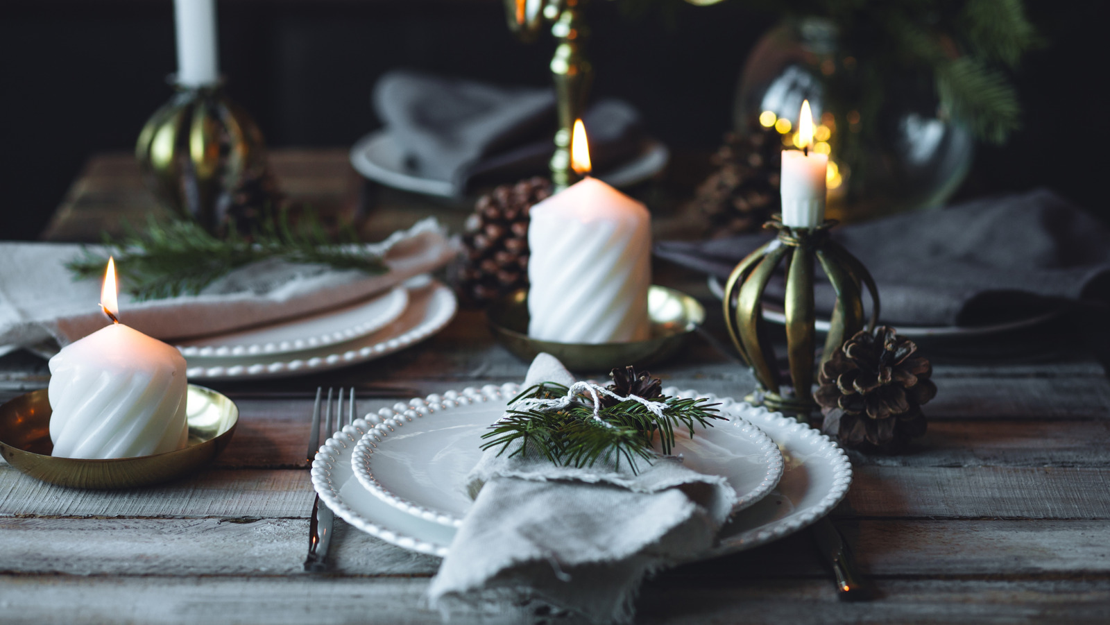 These $1.50 Dollar Tree Winter Plates Are Reselling On eBay For Over $20 A Set - Tasting Table