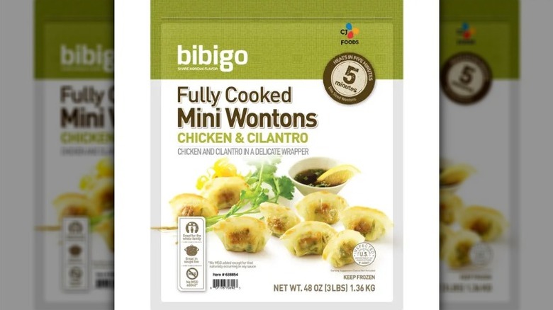 Bibigo chicken and cilantro mini wontons product package shot
