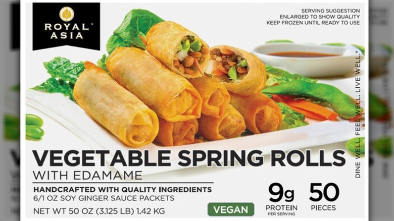 Royal Asia vegetable spring roll product package shot