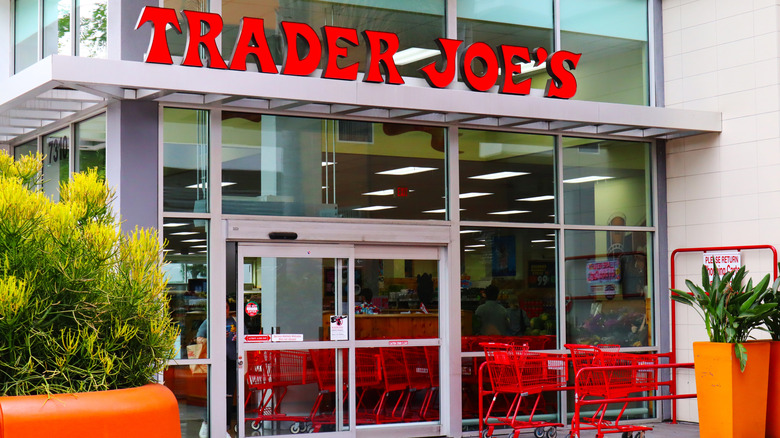 Trader Joes grocery store entrance with sign
