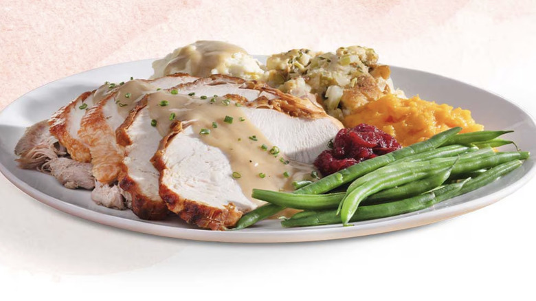 Traditional Thanksgiving plate with turkey and green beans at Season 52