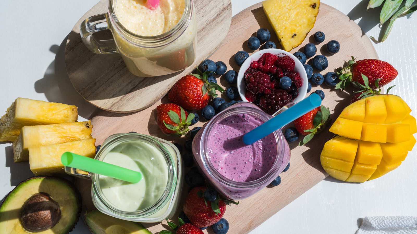 These 2 Frozen Fruits Blend Into A Rich, Noprep Smoothie Base - Tasting Table