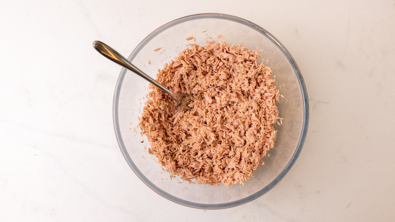 shredded tuna in a bowl