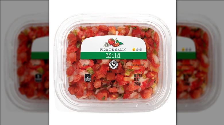 Park Street Deli Mild Pico de Gallo on white background