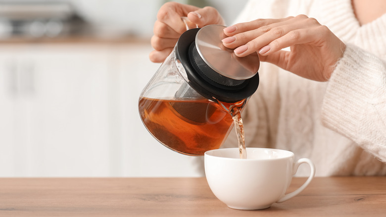 These Are The 10 Best Teas To Drink If You Have Acid Reflux