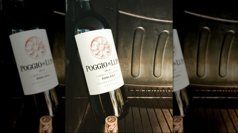 closeup bottle of Tenuta Sette Ponti Poggio al Lupo wine