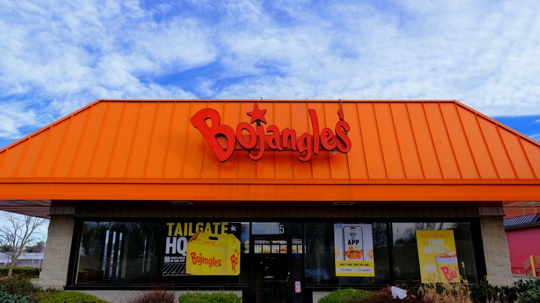 Bojangles restaurant exterior
