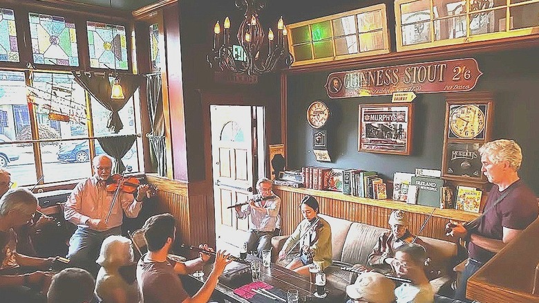 Irish music at Murphy's Pub Seattle