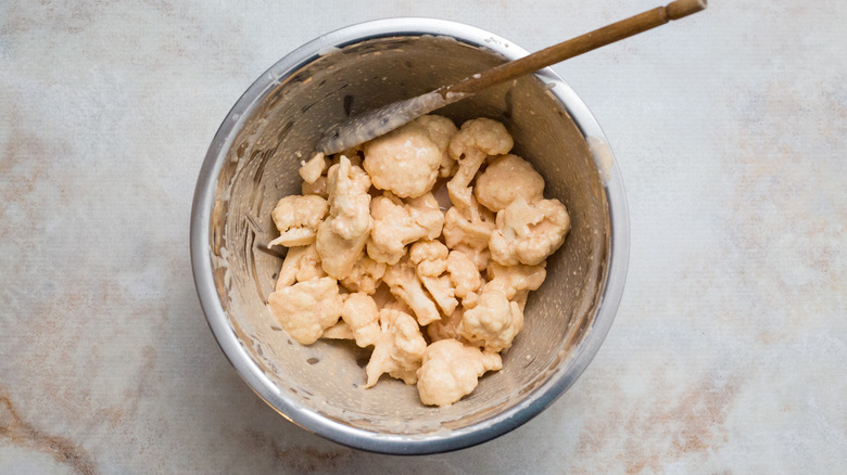 battered cauliflower in bowl