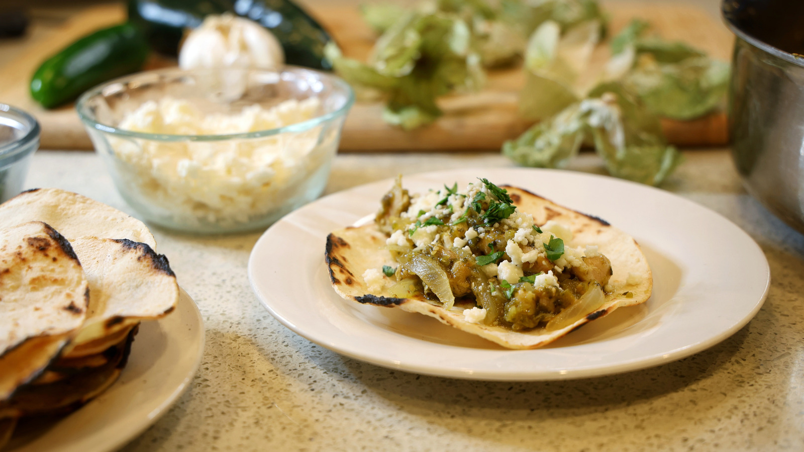 These Chicken Verde Tacos Are Zesty And Simple To Make - Tasting Table