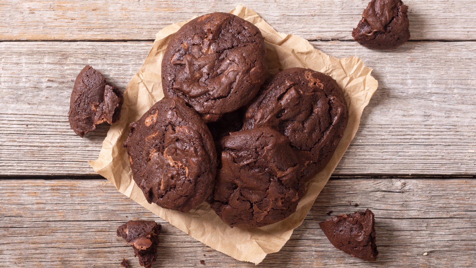 These Decadent 2-Ingredient Chocolate Fudge Cookies Sneak In A Little Protein, Too - Tasting Table