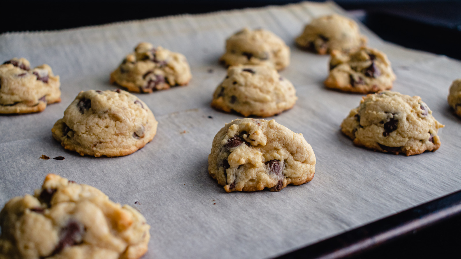These Easy And Customizable Cookies Start With Cake Mix And Cream Cheese - Tasting Table
