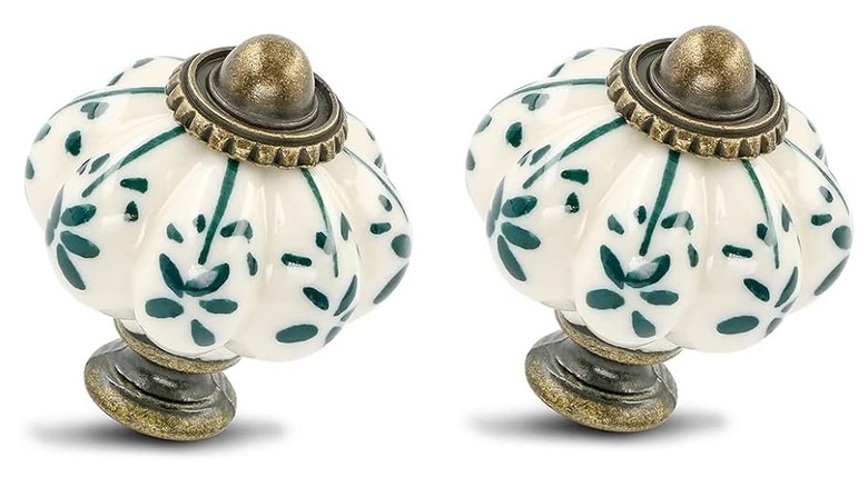 painted pumpkin knobs