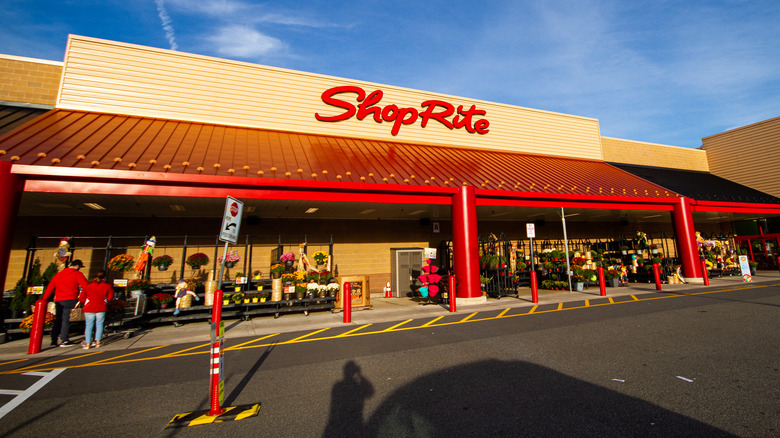 Shoppers browsing the garden section outside a Shoprite in New Jersey