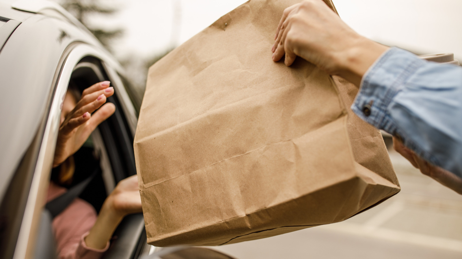 Think Twice About Ordering Takeout From This Wing Chain - Customers Say It's Not Worth It - Tasting Table