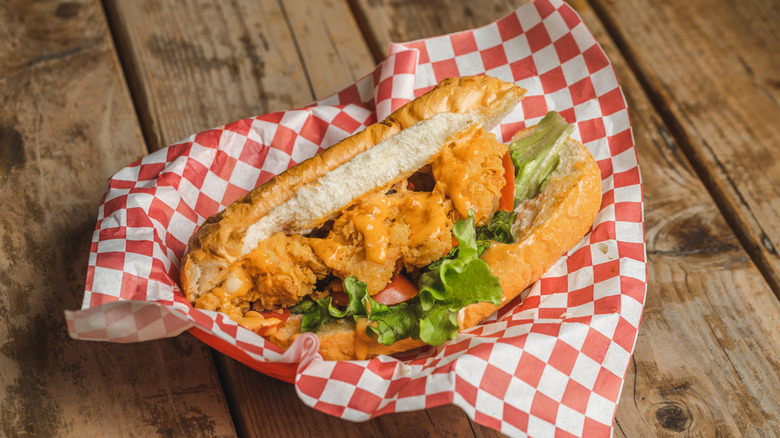 shrimp po'boy sandwich in basket