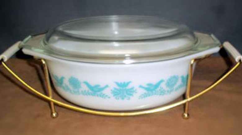 A 1959 Bluebird Pyrex dish