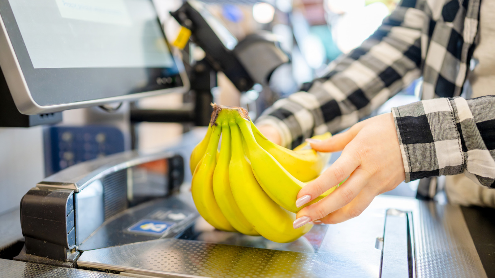 This Aldi Self-Checkout Behavior Ruins The Store's Flow, According To An Employee