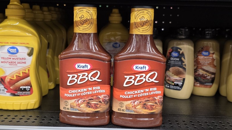 bottles of Kraft BBQ chicken 'n rib sauce