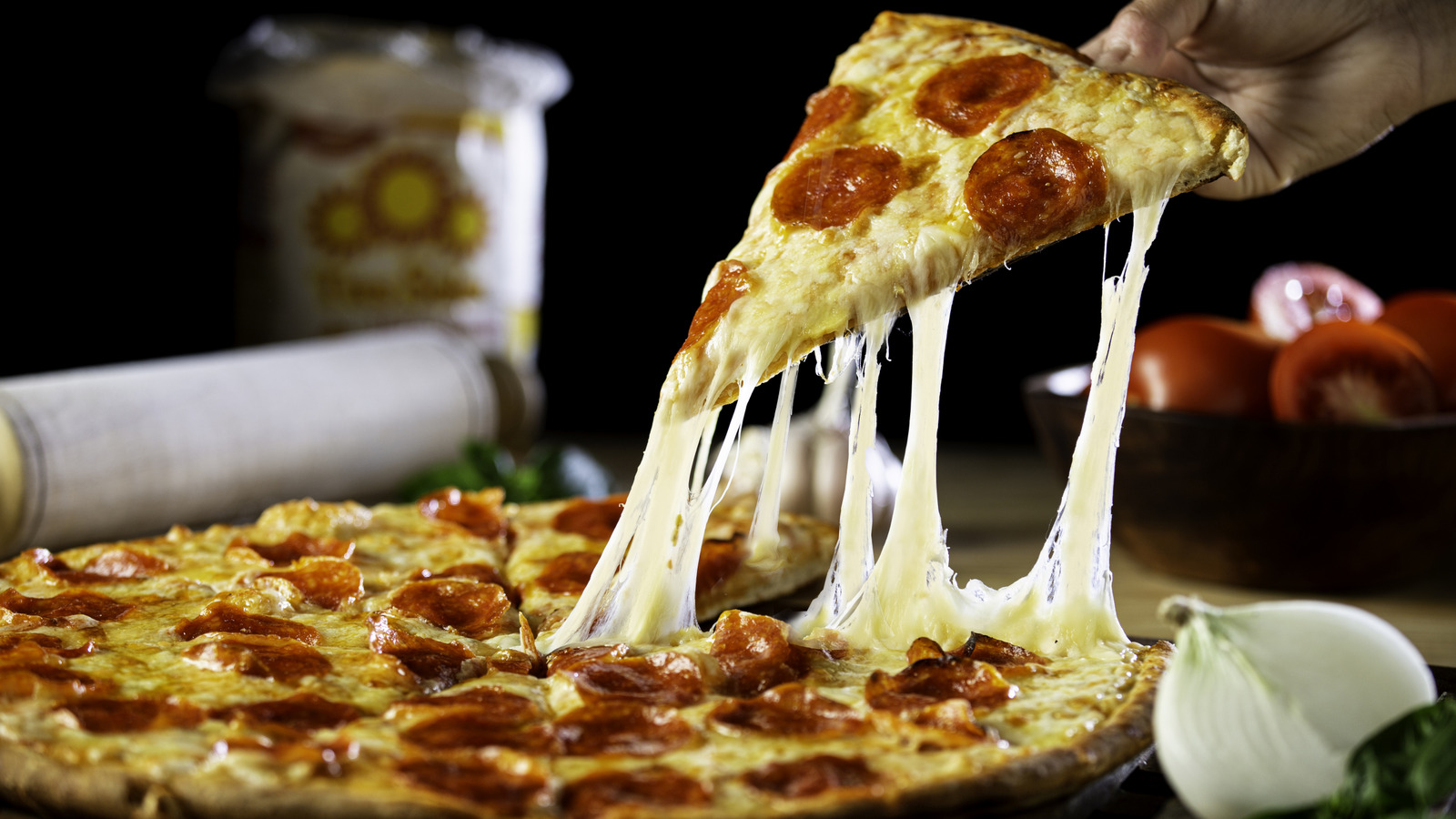 This Chain's Pepperoni Pizza Outshines Papa Johns And Pizza Hut With Better Sauce And Consistency