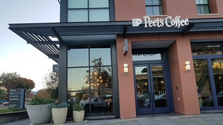 Peet's Coffee location in California