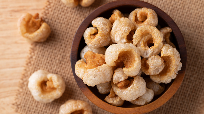 pork rinds served in bowl